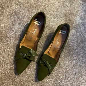 Green heels vintage